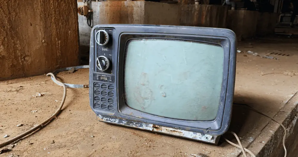 Qué hacer con un TV viejo donar o vender